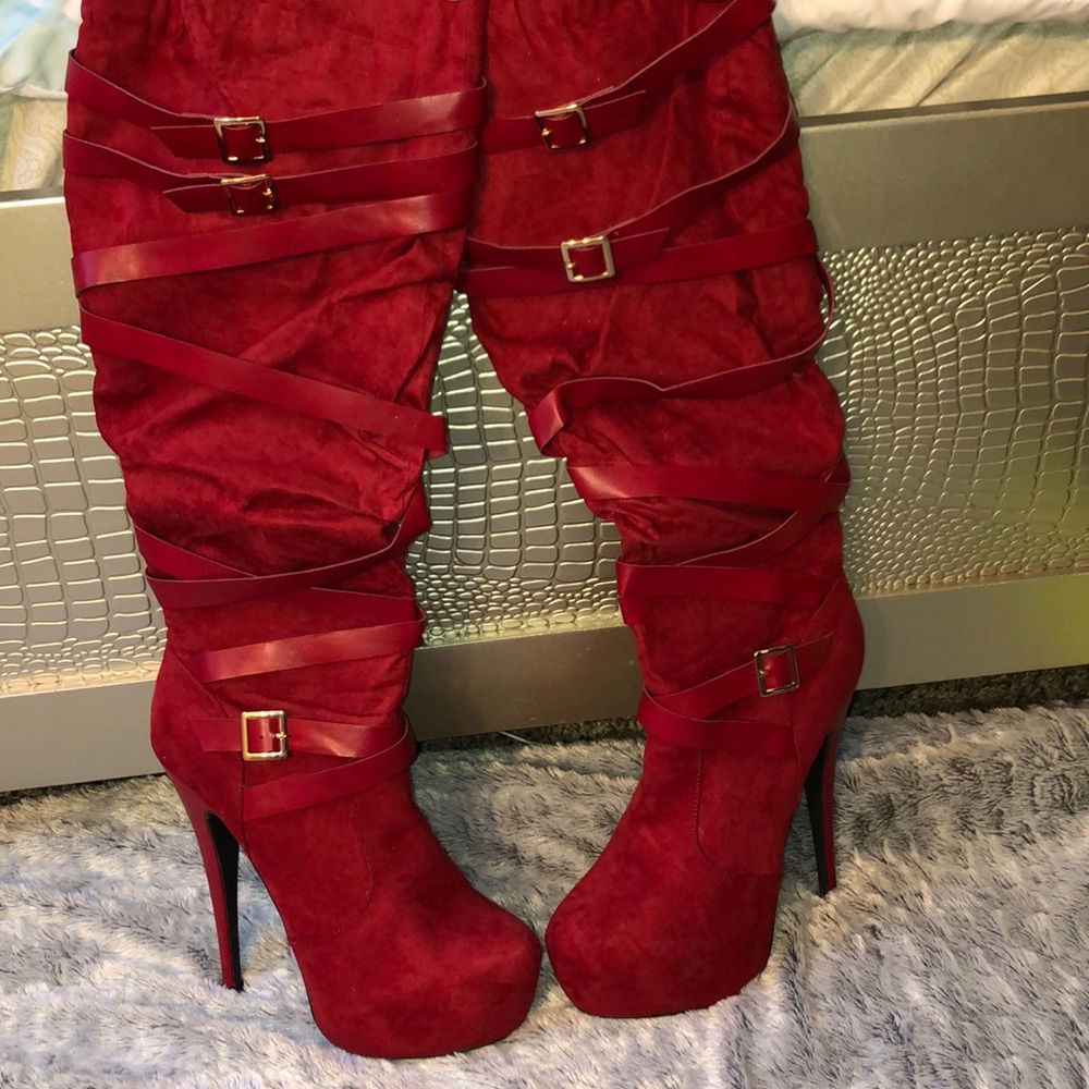 Heel boots